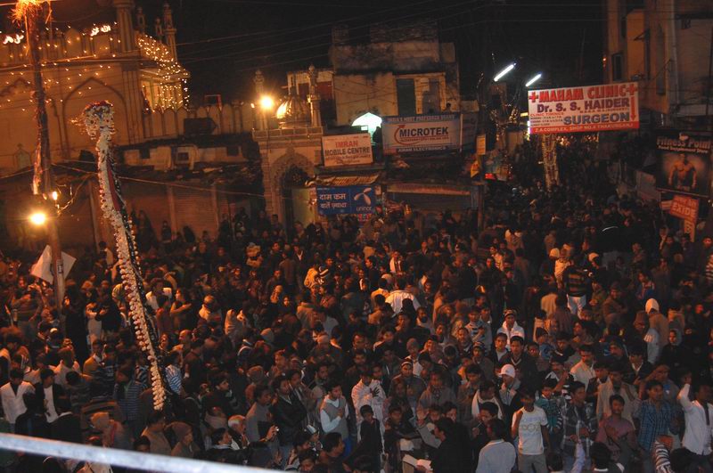 ھندوراجاوں کا امامباڑوں کي تعميراورعزادري کا فروغ حسين کے بين الاقوامي ہونے کي نشاني ہے