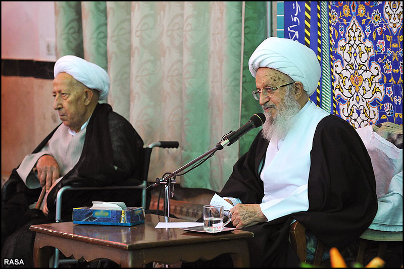 پنجمين مجمع عمومي انجمن قرآن پژوهي حوزه علميه قم با حضور آيت الله مکارم شيرازي