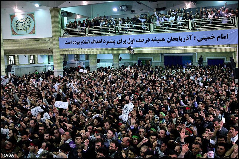 اھل تبريز کي رھبر معظم انقلاب  سے ملاقات