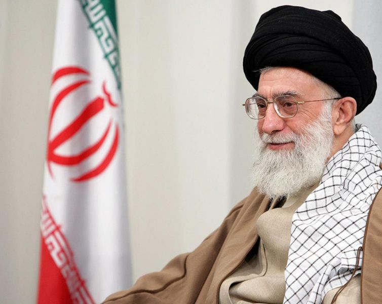 الإمام الخامنئی یلتقی بالعمال فی یوم عیدهم