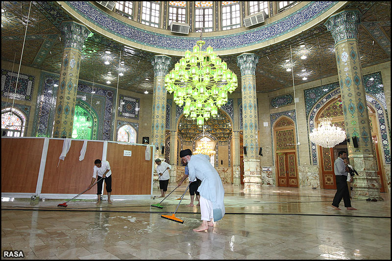 ماہ مبارک رمضان کے موقع پرمسجد مقدس جمکران کي غبار روي