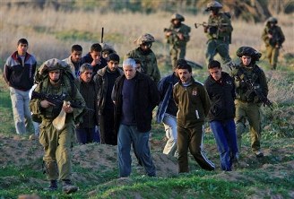 دزديدن فلسطيني ها توسط ارتش اسرائيل