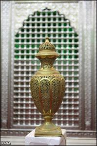 آغاز رسمي تعويض ضريح مطهر اباعبدالله الحسين(ع)