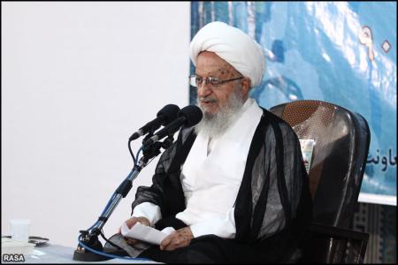 إن المسلمین الیوم بحاجة الى الوحدة أکثر من أی وقت مضى<BR>
