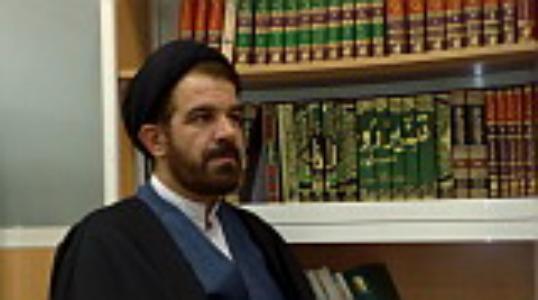 حجتالاسلام حسيني عضو هيئت علمي مرکز فرهنگ قرآن