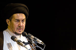 برخی علمانماهای جهان اسلام نوکران دشمن هستند