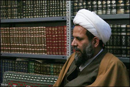 حجتالاسلام حسن غروي مدير مدرسه علميه آيتالله گلپايگاني گلپايگان