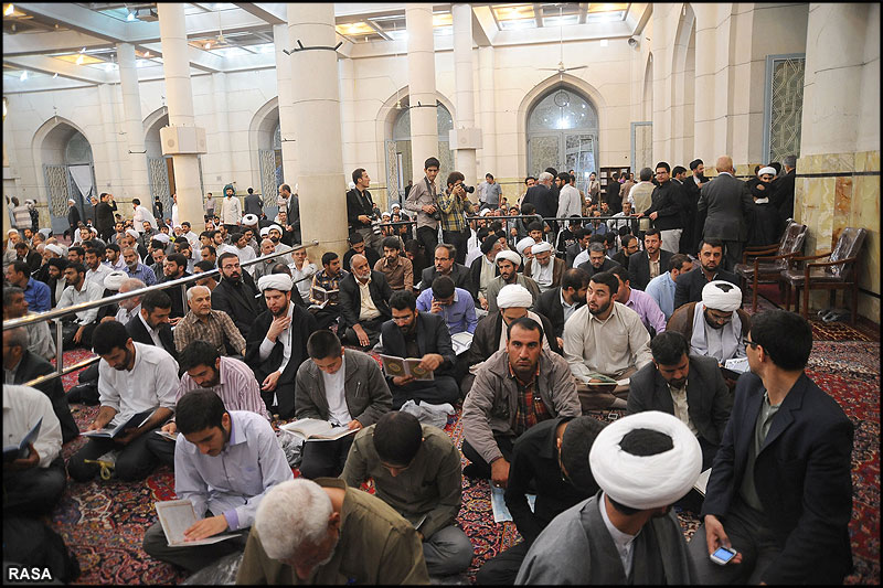 مراسم چهلمين روز درگذشت آيت الله موسوي لاري در مسجد اعظم قم