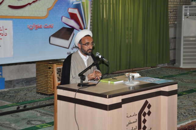 نشست علمي تأثير علوم ادبي در فهم قرآن