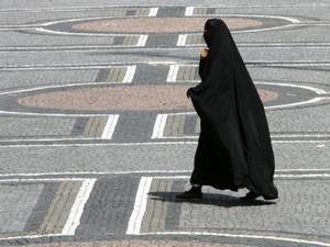 بانوي محجبه در فرانسه
