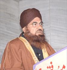 مفتی أهل السنة فی الهند: تدابیر آیة الله الخامنئی أرعبت أمریکا