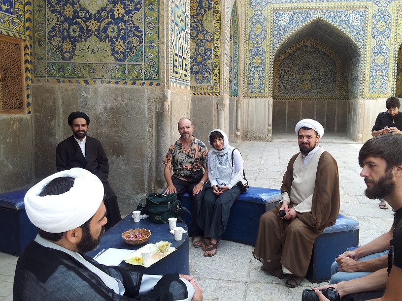 طرح تبليغ توريسم در مسجد امام اصفهان