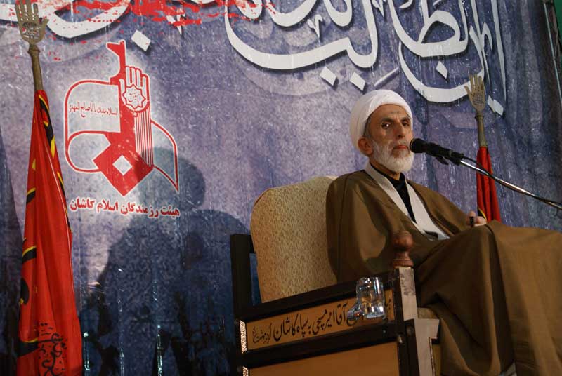 امام حسین علیہ السلام پر گریہ اسلام کے رشد و ترقی کا باعث ہے