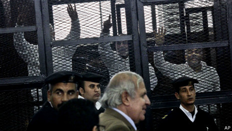 سران اخوان المسلمين در حبس