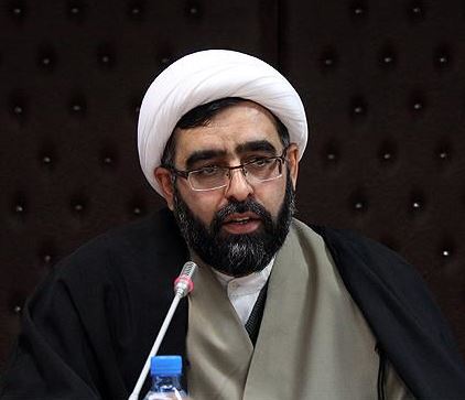 حجت‌الاسلام علي فضلي، محقق و پژوهشگر دانشگاه اديان و مذاهب اسلامي