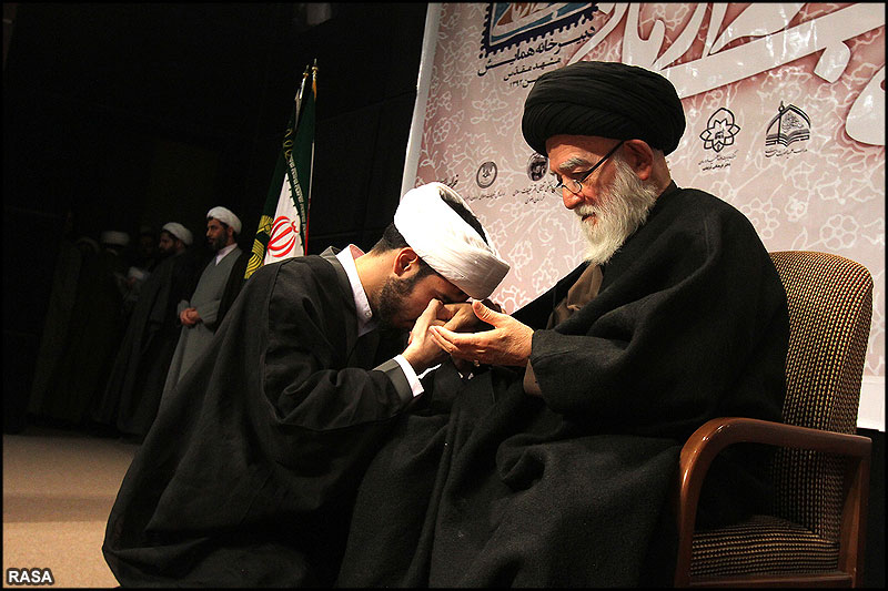 نخستين همايش آرمان طلبگي - طلبه آرماني
