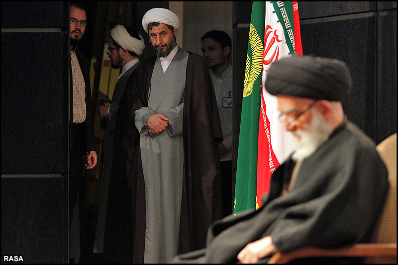 نخستين همايش آرمان طلبگي - طلبه آرماني