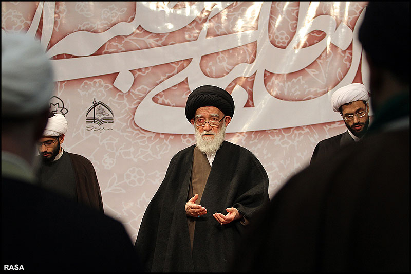 نخستين همايش آرمان طلبگي - طلبه آرماني