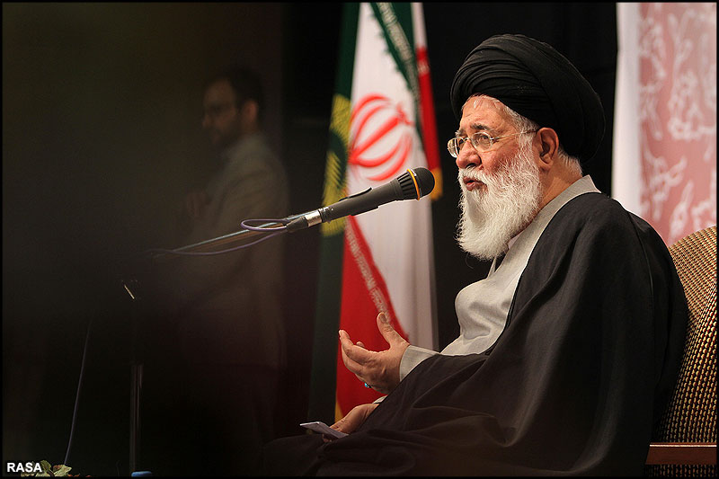 نخستين همايش آرمان طلبگي - طلبه آرماني