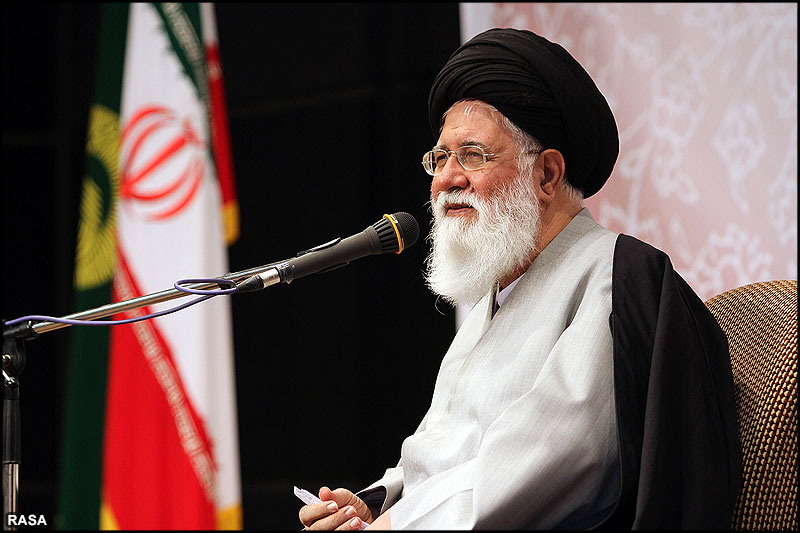 نخستين همايش آرمان طلبگي - طلبه آرماني