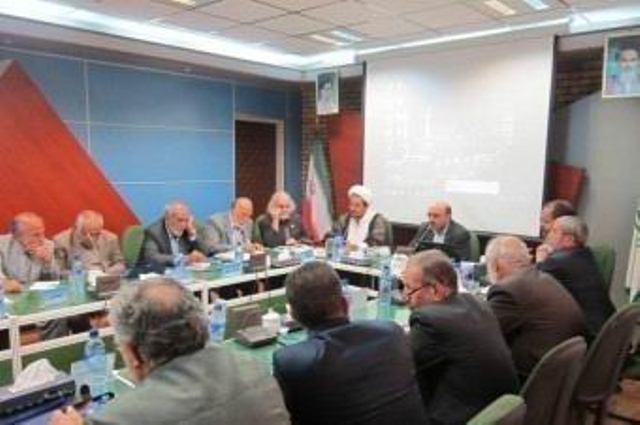 مدير مؤسسه هنر و ادبيات هلال در نشست فصلي کانون مداحان