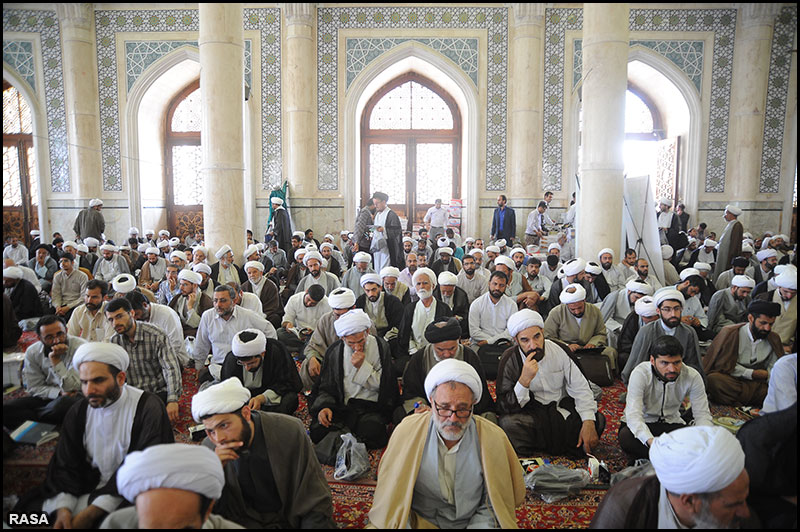 گردهمايي بزرگ مبلغان ماه مبارک رمضان در مسجد اعظم قم