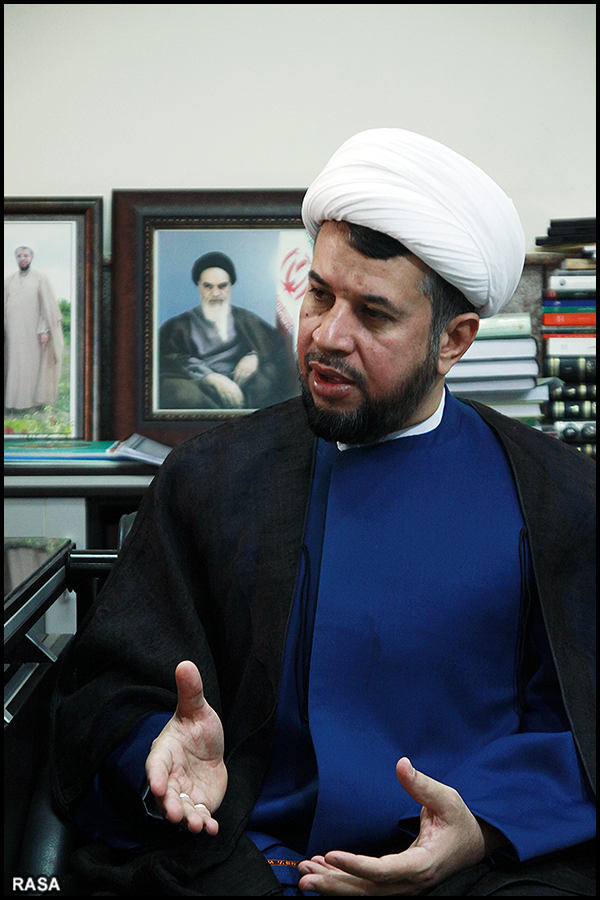 حجت الاسلام محمدزاده ، مسئول دفتر شوراي سياستگذاري ائمه جمعه در خوزستان