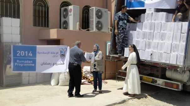 ارائه کمک هاي سازمان نجات اسلامي به مسيحيان عراق