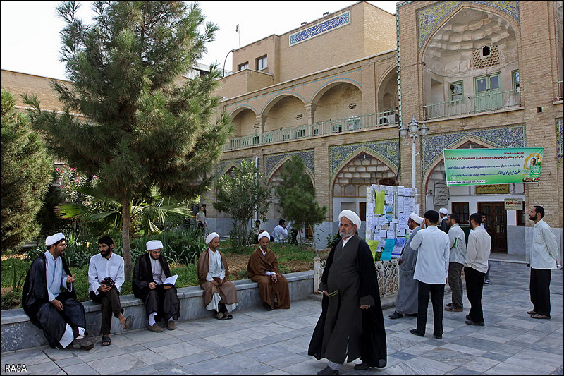 ايران کے حوزہ علميہ ميں نئے تعليمي سال کا آغاز 