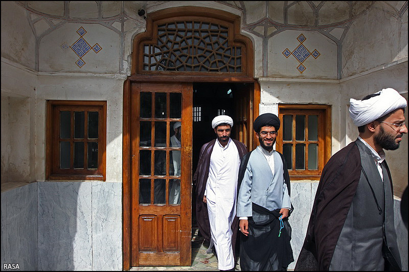 ايران کے حوزہ علميہ ميں نئے تعليمي سال کا آغاز 