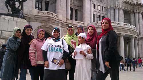 Latino Muslims