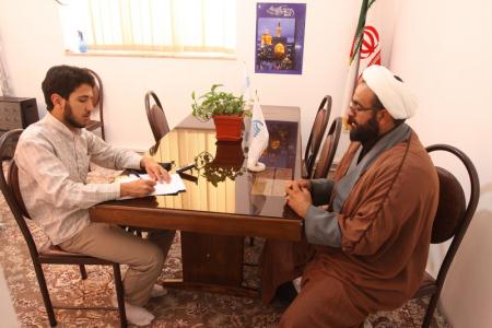 کيومرث شکري، مسؤول گروه فرهنگي و تبليغي ريحانة النبي(س) بمپور