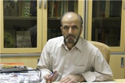 احمد اسداللهي، نويسنده و پژوهشگر