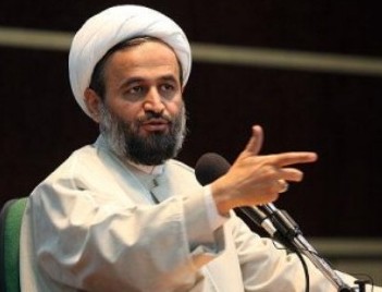 نباید جلوی هر ظلمی را با قانون گرفت