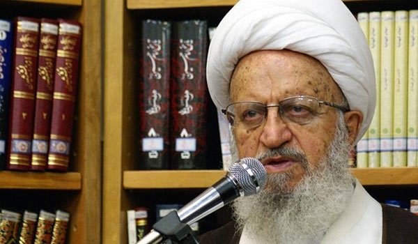 المرجع الديني اية الله مكارم شيرازي