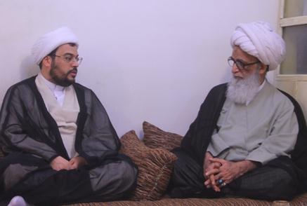 حضرت آيت الله شيخ بشير نجفي و شيخ قاسم هاشمي مسؤول مرکز تخصصي حوزه و دانشگاه