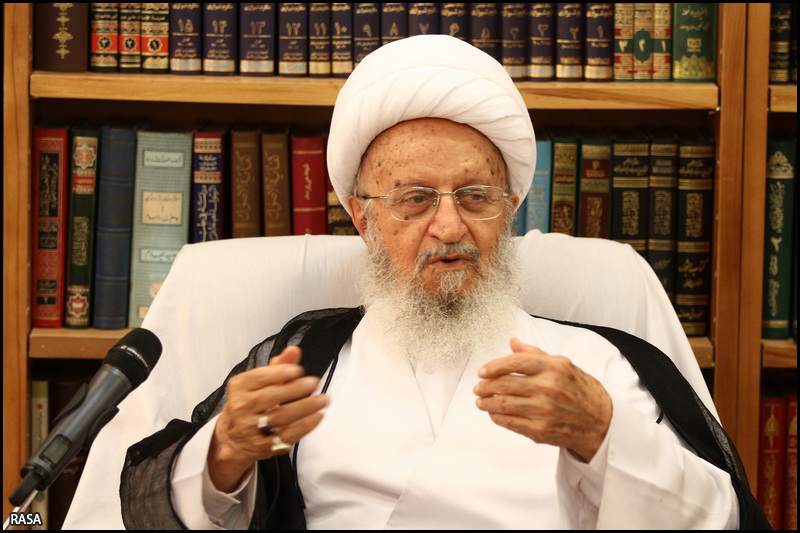 آية الله مکارم الشيرازي يستقبل عدد من العلماء الفلسطينيين
