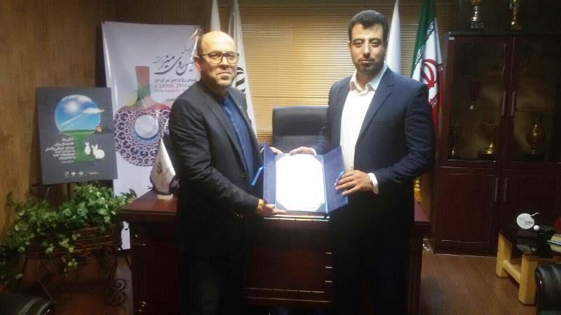 یک طلبه جوان مشاور فرهنگی فدراسیون تنیس روی میز شد