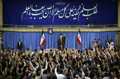 رہبر معظم کي طالب علموں اور طلبا تنظيموں کے نمائندوں سے ملاقات