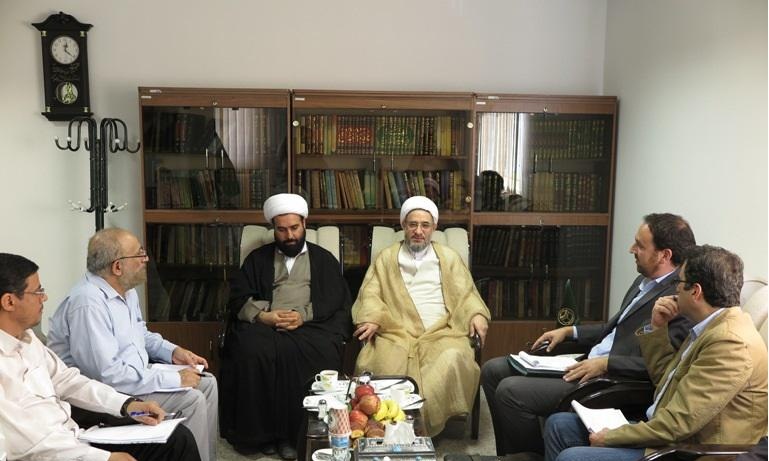 آية الله الشيخ محسن الاراکي الامين العام للمجمع العالمي للتقريب بين المذاهب الاسلامية