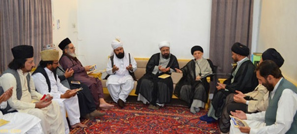 لقاء آية الله الحكيم وعلماء دين هنود