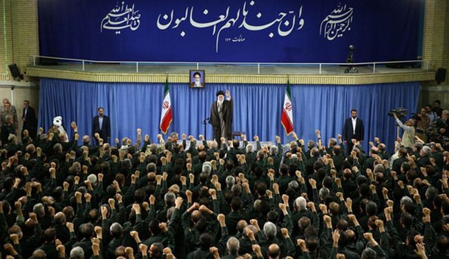 قائد الثورة الاسلامية اية الله السيد علي خامنئي
