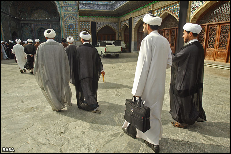 اجراي طرح پرسش و پاسخ به سوالات شرعي و اعتقادي در مدارس شهرستان الوان
