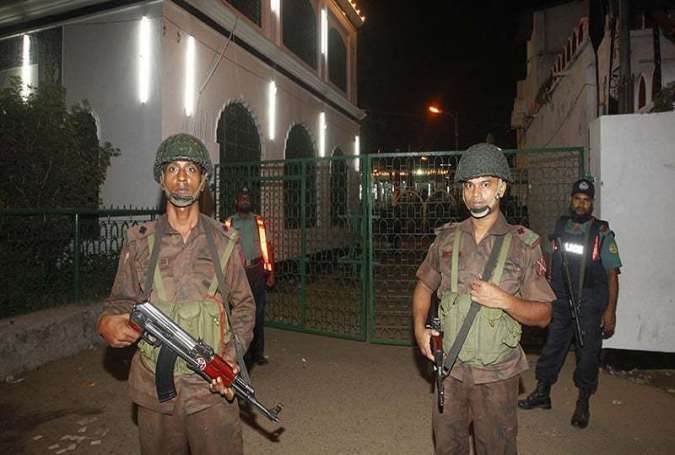 بنگلہ ديش امام بارگاہ ميں فائرنگ