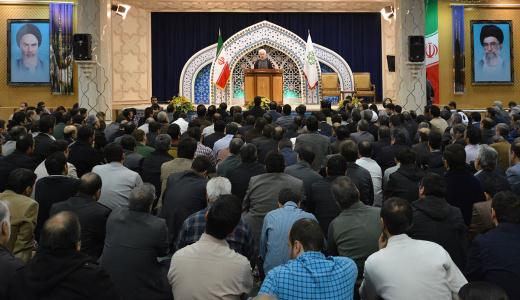 روحاني در ديدار کارکنان وزارت اطلاعات