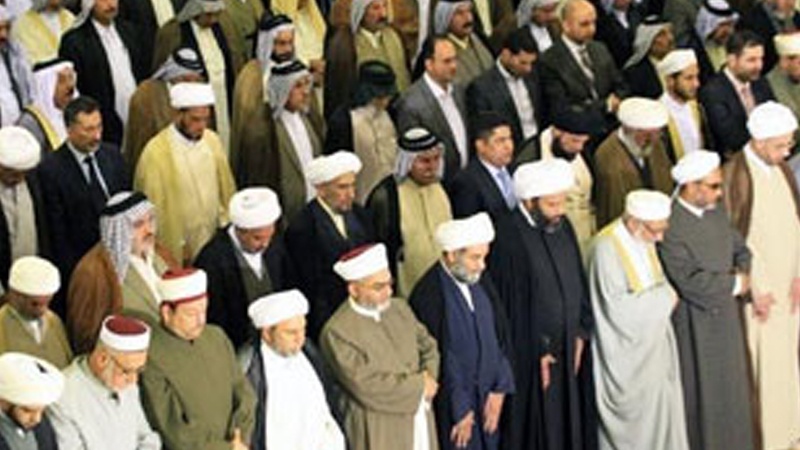 عراقي شيعوں اور سنيوں نے ايک ساتھ نماز جمعہ ادا کي