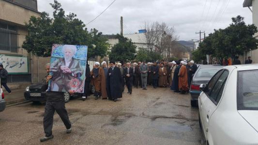 تشييع پيکر حجت الاسلام روحاني نژاد در بهشهر