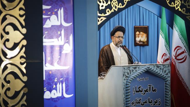 Iran’s Intelligence Minister Mahmoud Alavi addresses worshipers at the weekly Friday Prayers in Tehran on May ۲۰, ۲۰۱۶