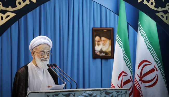 امام جمعة طهران المؤقت اية الله امامي كاشاني