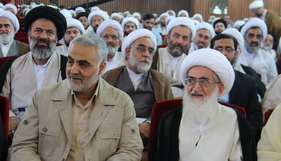 سردار سلیمانی و آیت الله نوری همدانی در همایش حوزه انقلابی